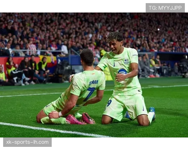 巴萨进攻体系过度依赖边路，其表现局限性已在近期关键战中被放大